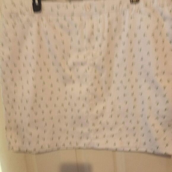 Intro Love the Fit Palm Tree printed skort… - Picture 3 of 12